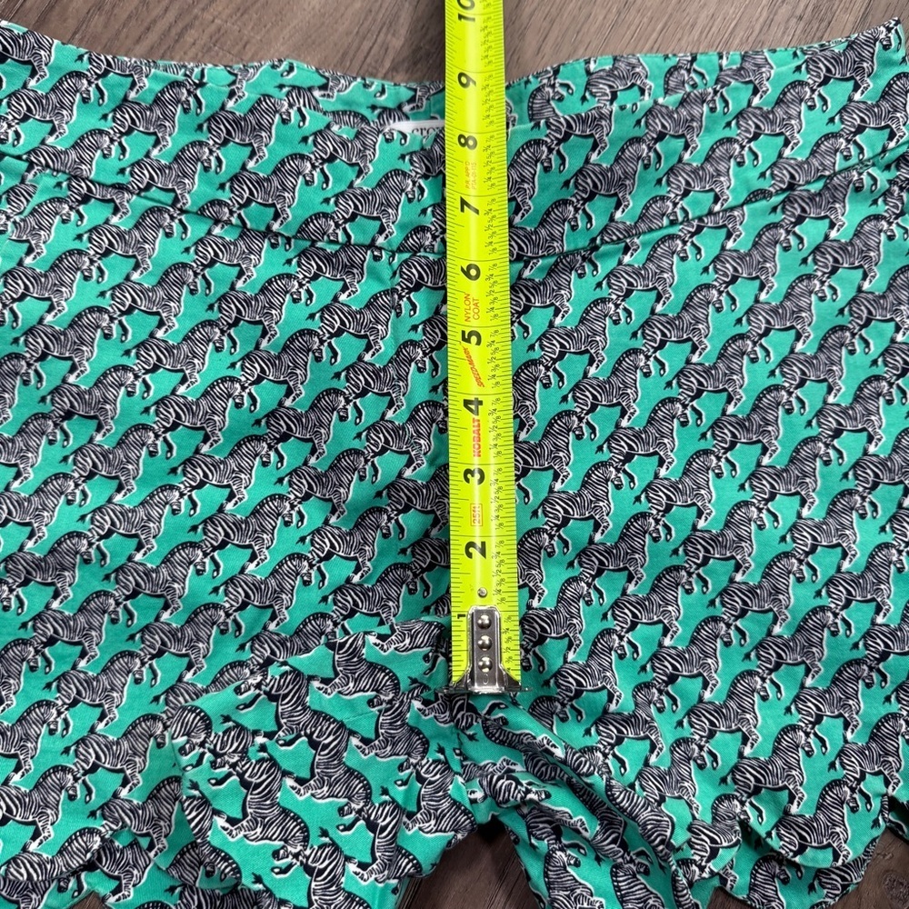 Crown & Ivy Teal Zebra Print High Shorts - Size 2 - Picture 6 of 13